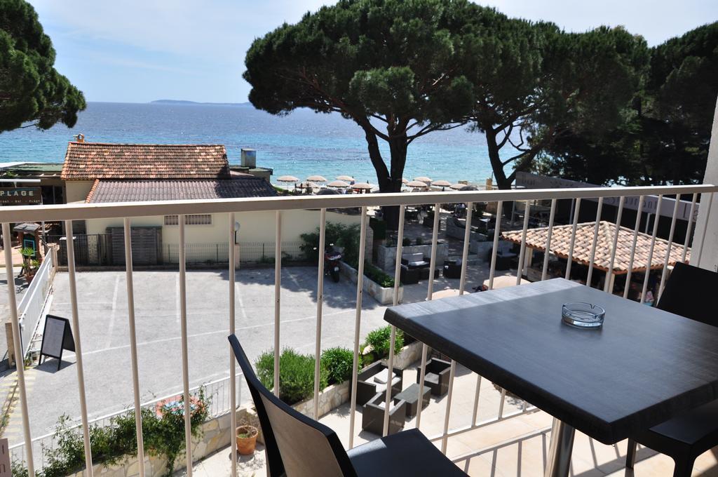 Hotel de la Plage Le Lavandou Habitación foto